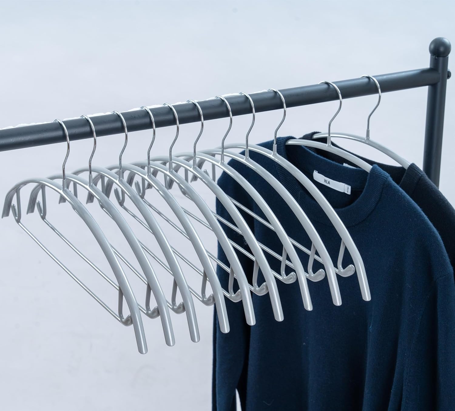 Non-marking, non-slip hanger Non-marking, non-slip hanger